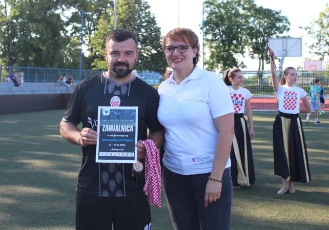 Prvo mjesto i prijelazni pehar BSK-u iz Buka