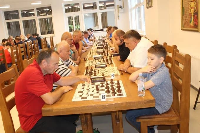 Pobjednički pehar u Pleternici osvojio 82-godišnji banjalučki velemajstor Milan Vukić