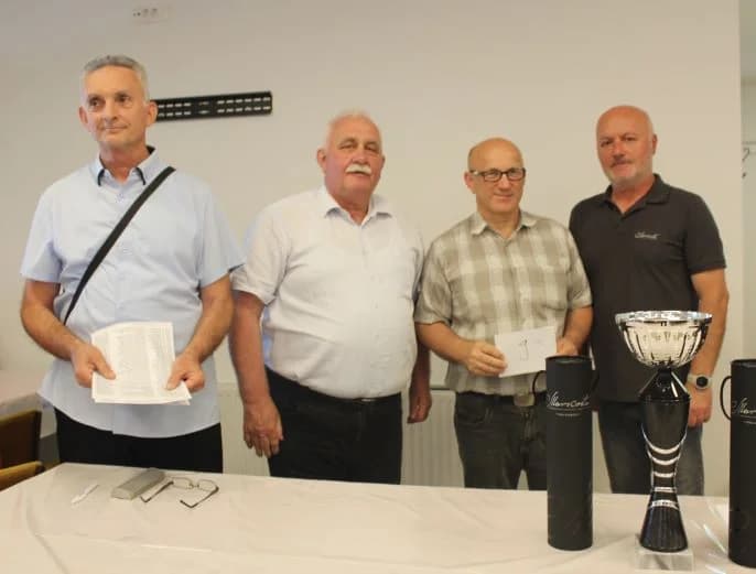 Pobjednički pehar u Pleternici osvojio 82-godišnji banjalučki velemajstor Milan Vukić