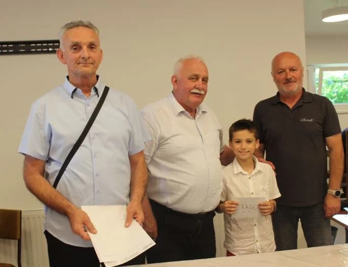 Pobjednički pehar u Pleternici osvojio 82-godišnji banjalučki velemajstor Milan Vukić