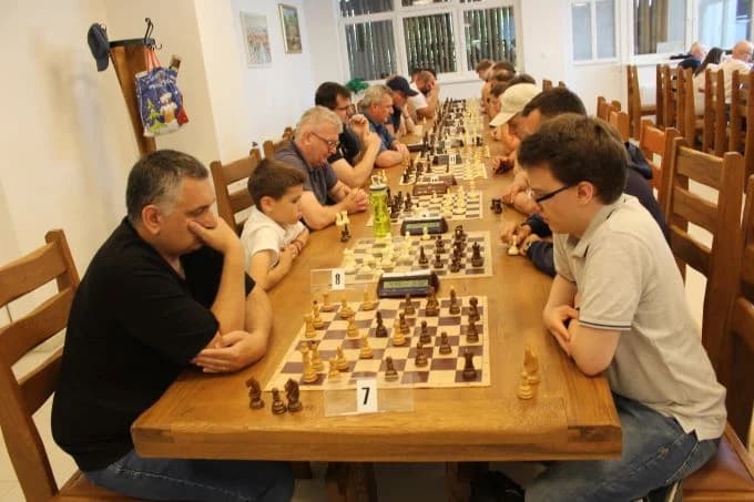 Pobjednički pehar u Pleternici osvojio 82-godišnji banjalučki velemajstor Milan Vukić
