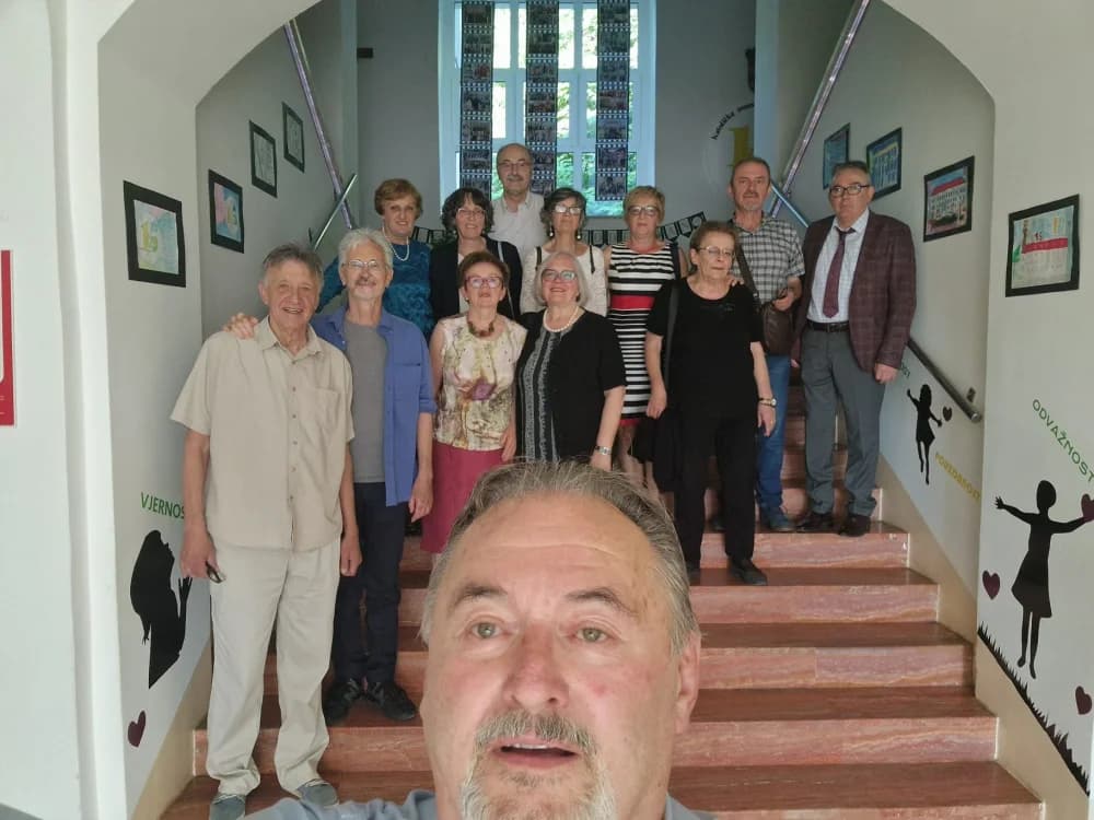 GENERACIJA NA OKUPU: Pola stoljeća nakon mature učenici četiri razreda požeške Gimnazije zajedno slavila jubilej