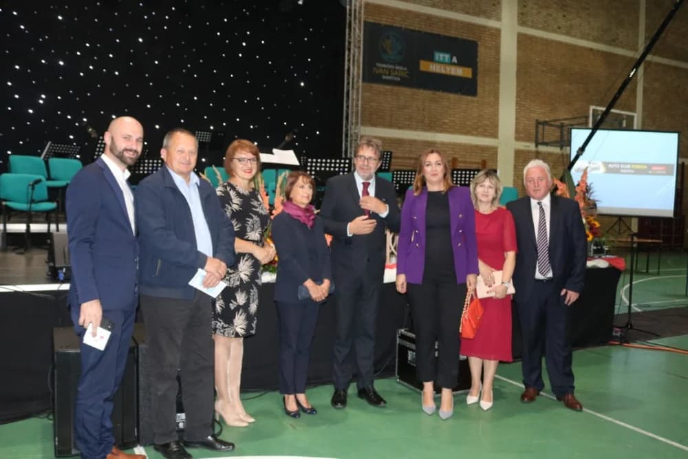 Općina Kaptol bila generalni pokrovitelj subotičkog Festivala, a zapaženo je nastupio Požežanin Luka Samardžić uz Kaptolačke tamburaše /FOTO/