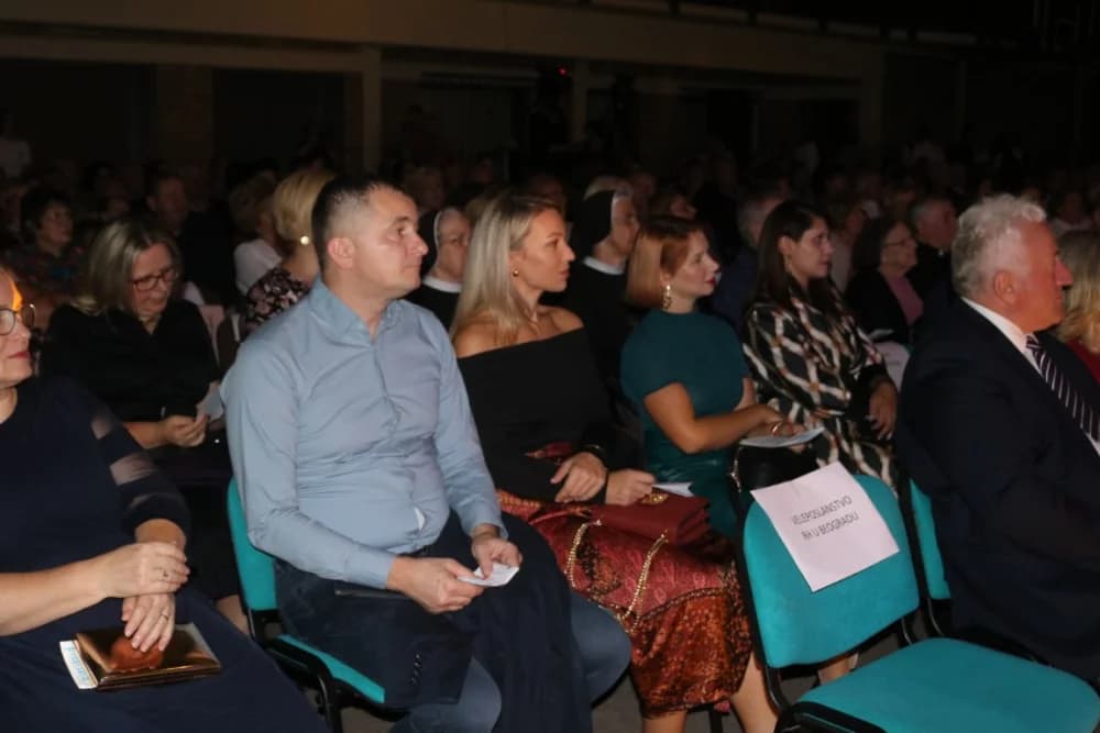 Općina Kaptol bila generalni pokrovitelj subotičkog Festivala, a zapaženo je nastupio Požežanin Luka Samardžić uz Kaptolačke tamburaše /FOTO/