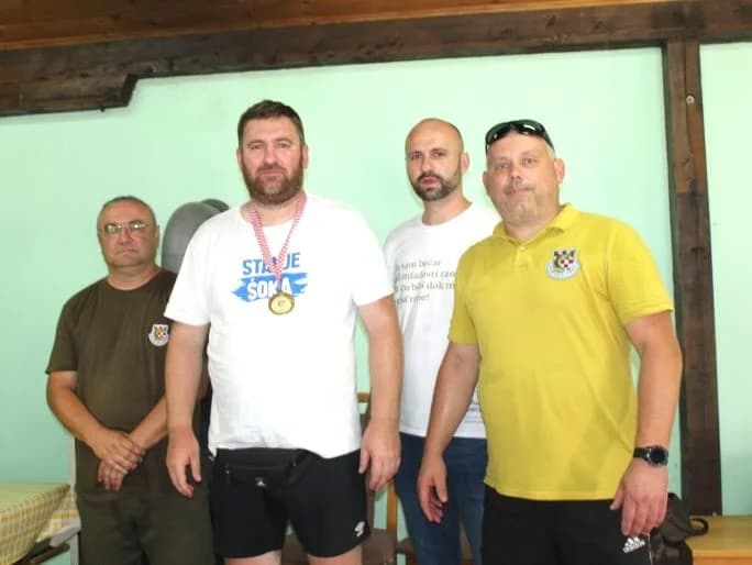 Pojedinačno i ekipno prvo mjesto na jezeru u Zarilcu osvojili ribiči „Karasa“ iz Šaga