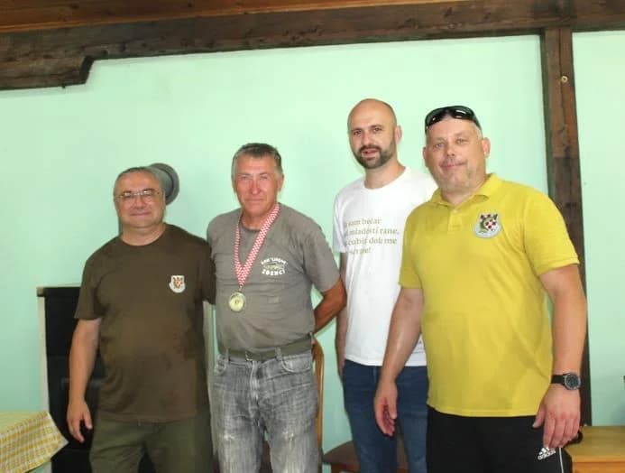 Pojedinačno i ekipno prvo mjesto na jezeru u Zarilcu osvojili ribiči „Karasa“ iz Šaga