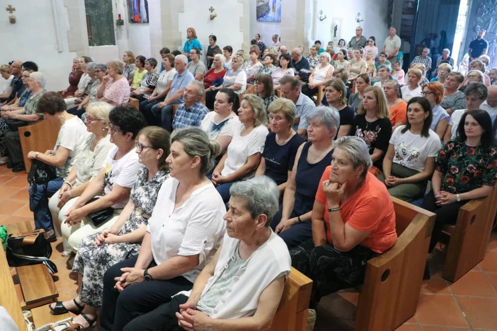 BISKUPIJSKO HODOČAŠĆE ZDRAVSTVENIH DJELATNIKA GOSPI VOĆINSKOJ