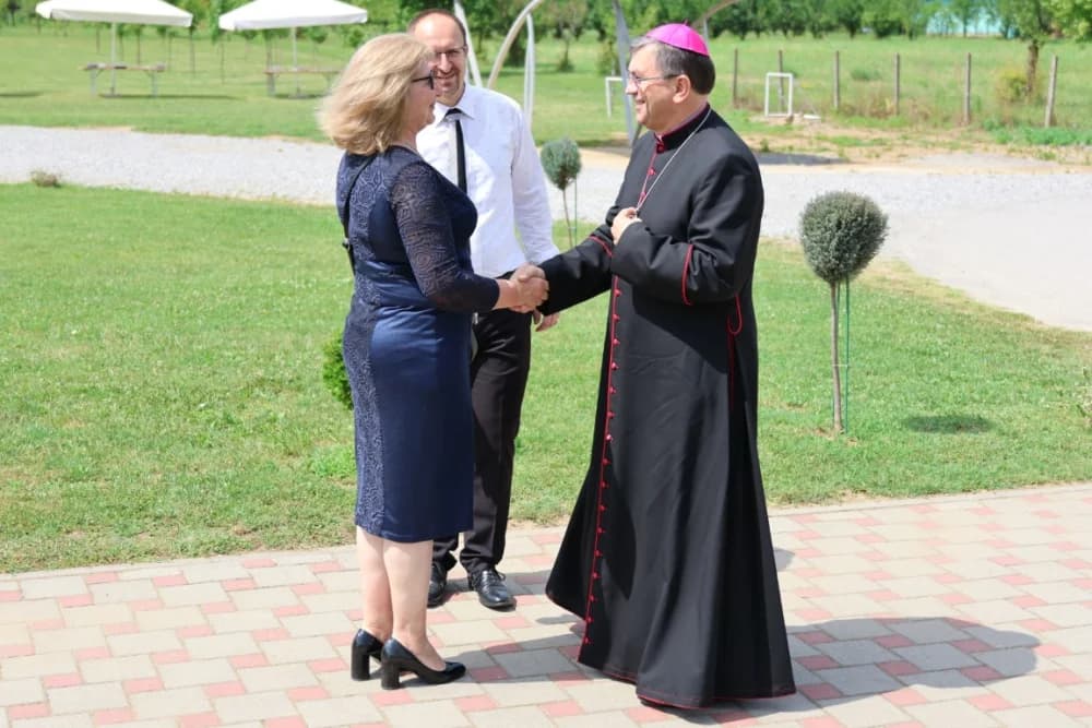 Po prvi puta zazvonila nova zvona sa tornja vidovačke Župne crkve sv. Ivana Krstitelja