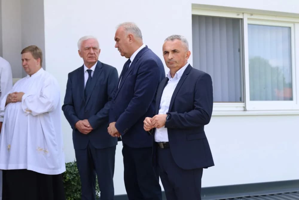 Po prvi puta zazvonila nova zvona sa tornja vidovačke Župne crkve sv. Ivana Krstitelja