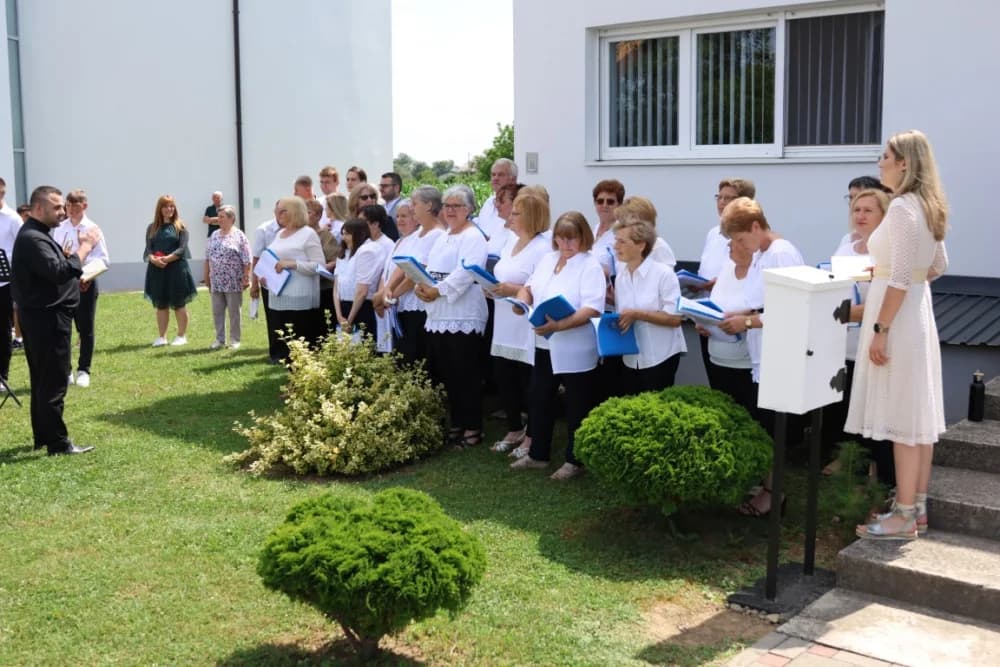 Po prvi puta zazvonila nova zvona sa tornja vidovačke Župne crkve sv. Ivana Krstitelja