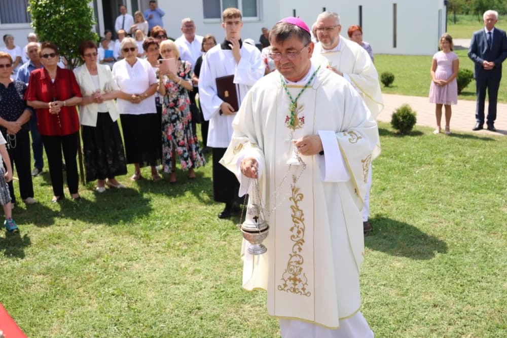 Po prvi puta zazvonila nova zvona sa tornja vidovačke Župne crkve sv. Ivana Krstitelja
