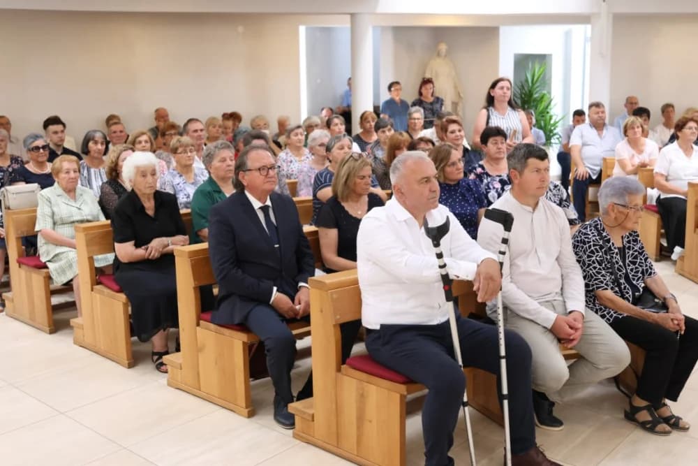 Po prvi puta zazvonila nova zvona sa tornja vidovačke Župne crkve sv. Ivana Krstitelja