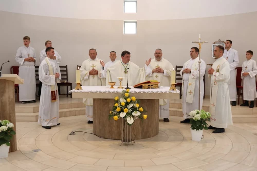 Po prvi puta zazvonila nova zvona sa tornja vidovačke Župne crkve sv. Ivana Krstitelja