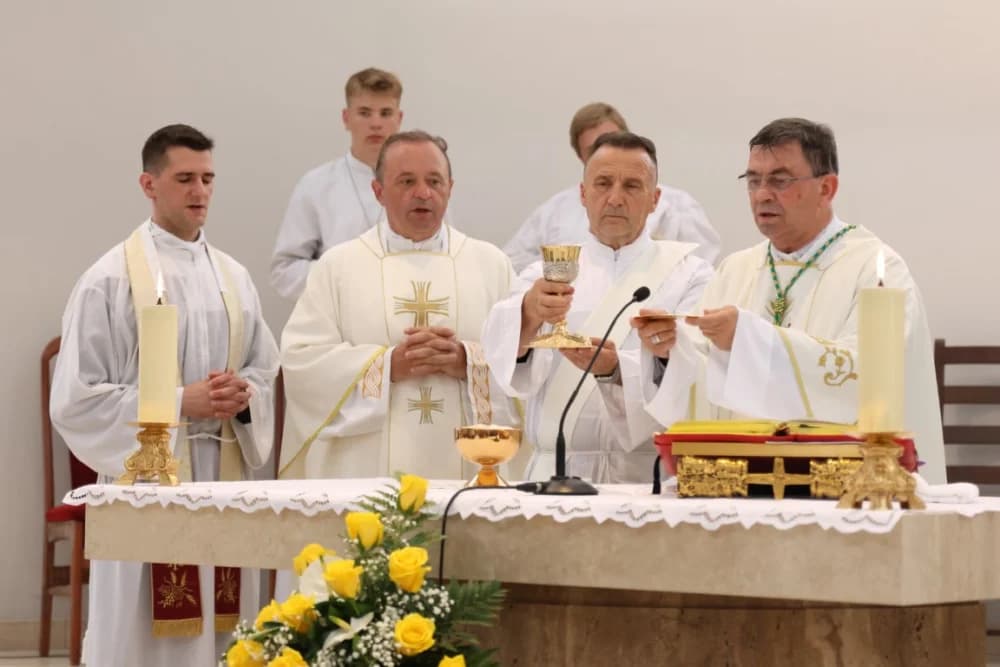 Po prvi puta zazvonila nova zvona sa tornja vidovačke Župne crkve sv. Ivana Krstitelja