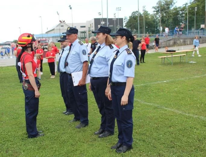 /FOTO-VIDEO/ Na gradskom vatrogasnom natjecanju djece, podmlatka, mladeži i članova sudjelovalo 15 ekipa