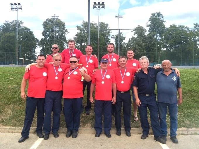 /FOTO-VIDEO/ Na gradskom vatrogasnom natjecanju djece, podmlatka, mladeži i članova sudjelovalo 15 ekipa