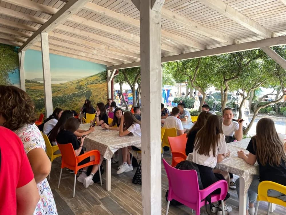 Prva skupina učenika na ljetovanju u Baškoj