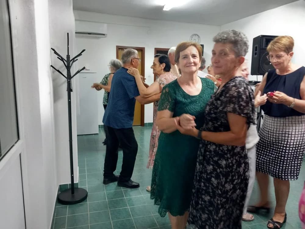 OPET VESELO: Velički umirovljenici  sa svojim prijateljima proveli još jednu lijepu zabavnu večer