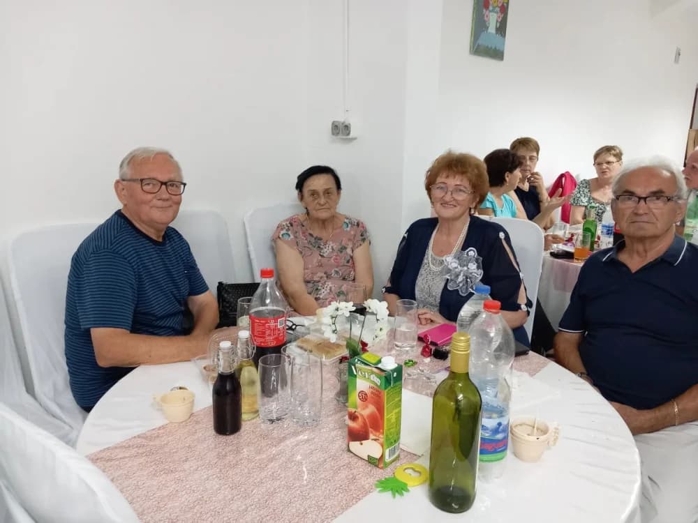 OPET VESELO: Velički umirovljenici  sa svojim prijateljima proveli još jednu lijepu zabavnu večer