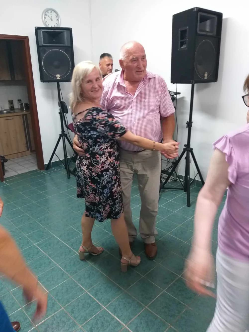 OPET VESELO: Velički umirovljenici  sa svojim prijateljima proveli još jednu lijepu zabavnu večer