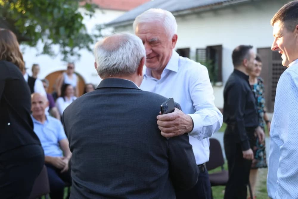 KAPITALNO IZDANJE: Općina Kaptol čuvajući ostavštinu objavila reprezentativnu monografiju Ivo Čakalić