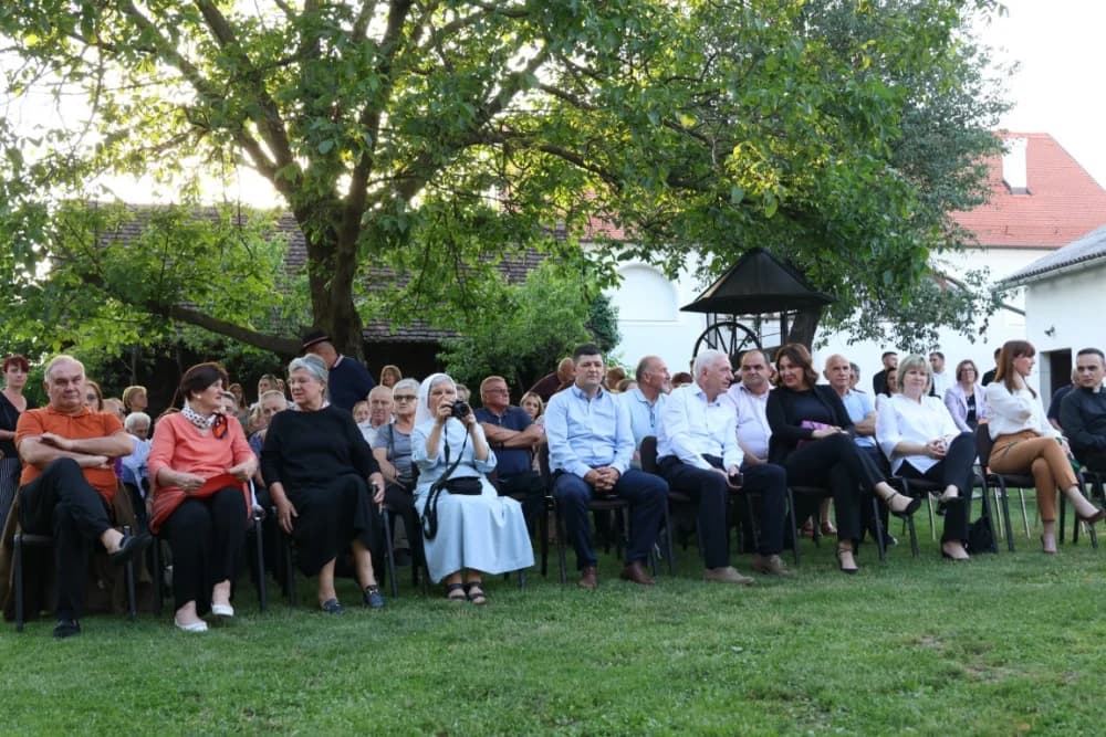 KAPITALNO IZDANJE: Općina Kaptol čuvajući ostavštinu objavila reprezentativnu monografiju Ivo Čakalić