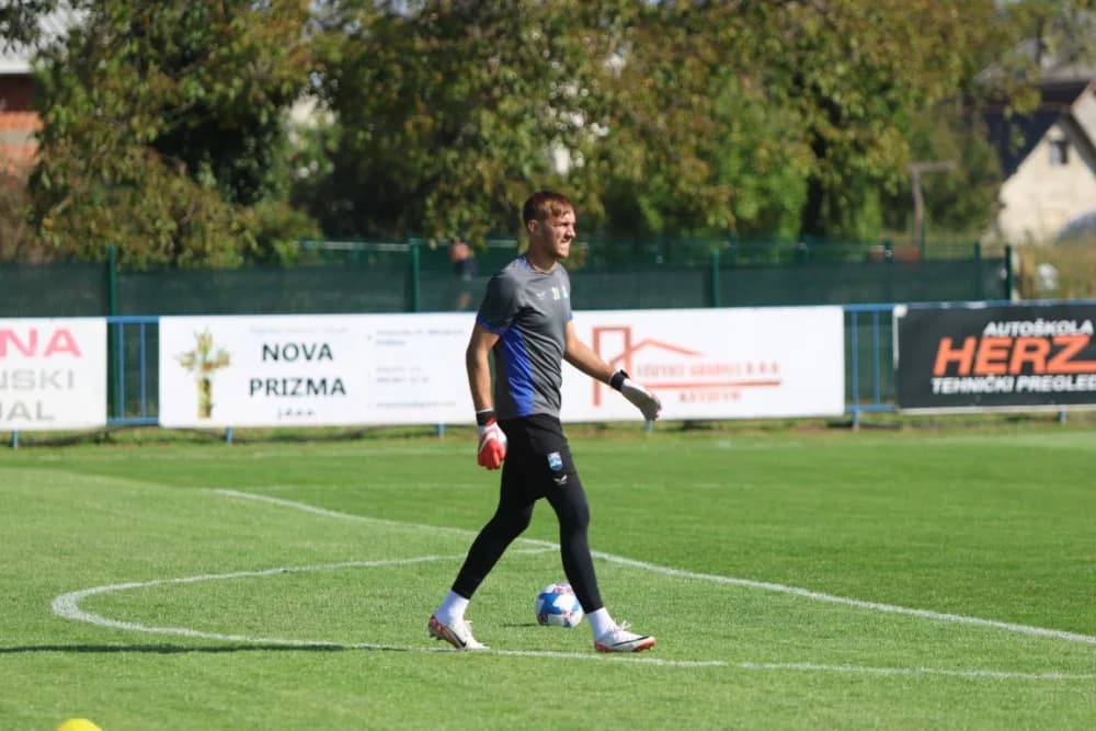 /FOTOGALERIJA/ NK Kutjevo - NK Osijek 1:4