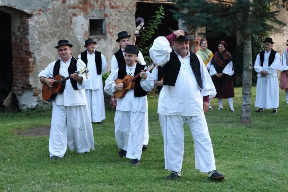 KAPITALNO IZDANJE: Općina Kaptol čuvajući ostavštinu objavila reprezentativnu monografiju Ivo Čakalić