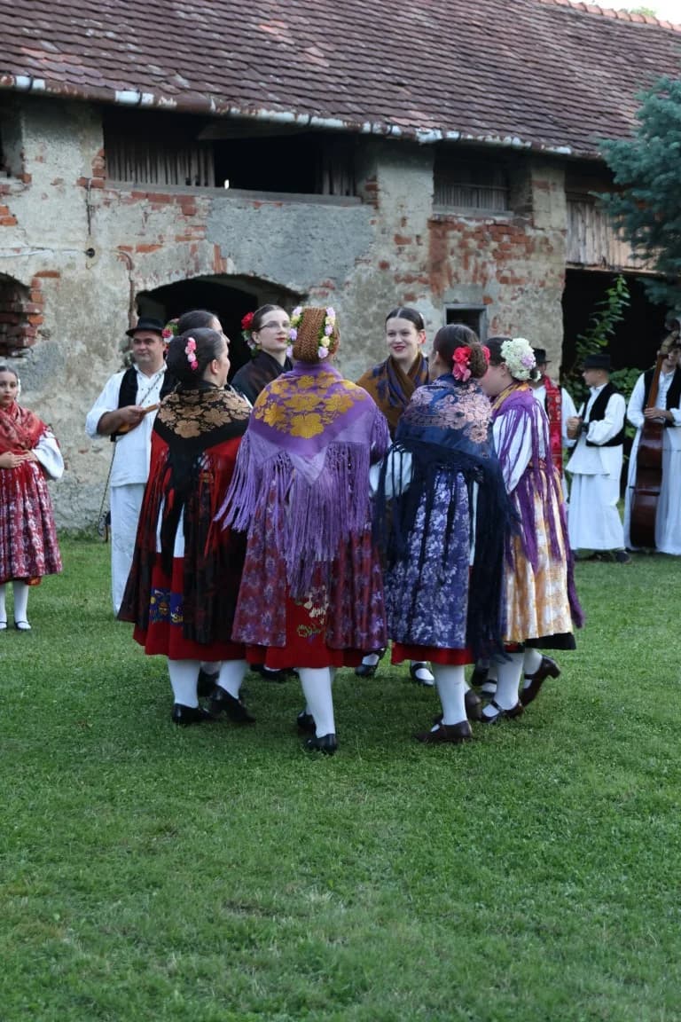 KAPITALNO IZDANJE: Općina Kaptol čuvajući ostavštinu objavila reprezentativnu monografiju Ivo Čakalić