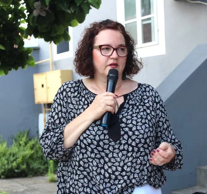 POŽEŠKO KULTURNO LJETO Peićevci u dvorištu Kuće Kraljević održali pjesničku večer