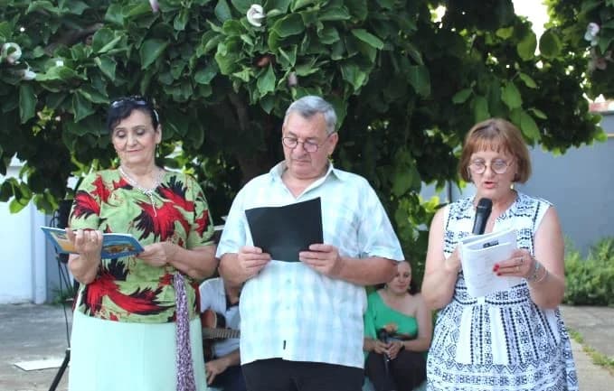 POŽEŠKO KULTURNO LJETO Peićevci u dvorištu Kuće Kraljević održali pjesničku večer