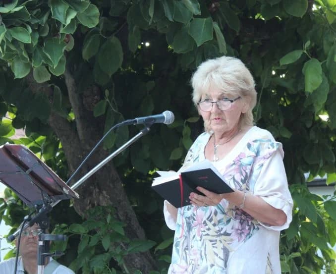 POŽEŠKO KULTURNO LJETO Peićevci u dvorištu Kuće Kraljević održali pjesničku večer