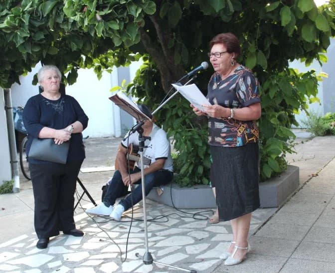 POŽEŠKO KULTURNO LJETO Peićevci u dvorištu Kuće Kraljević održali pjesničku večer