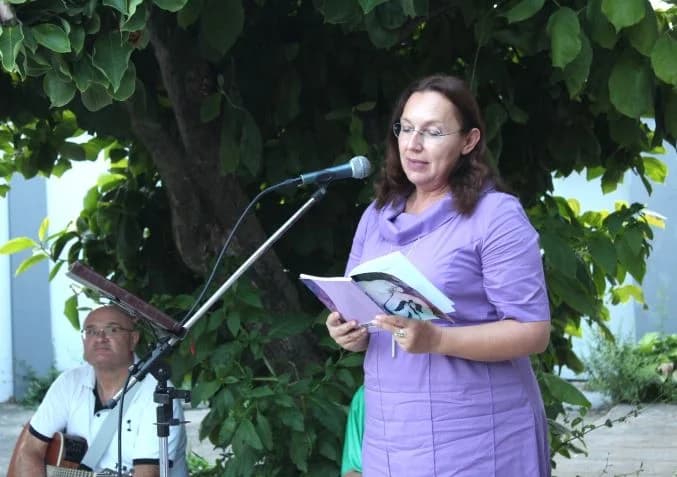 POŽEŠKO KULTURNO LJETO Peićevci u dvorištu Kuće Kraljević održali pjesničku večer
