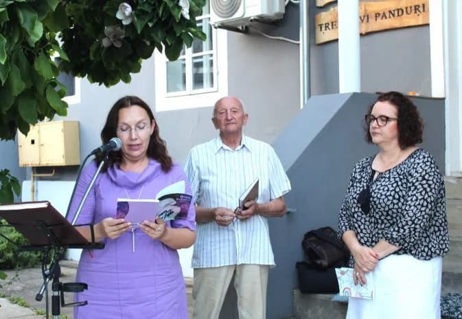POŽEŠKO KULTURNO LJETO Peićevci u dvorištu Kuće Kraljević održali pjesničku večer