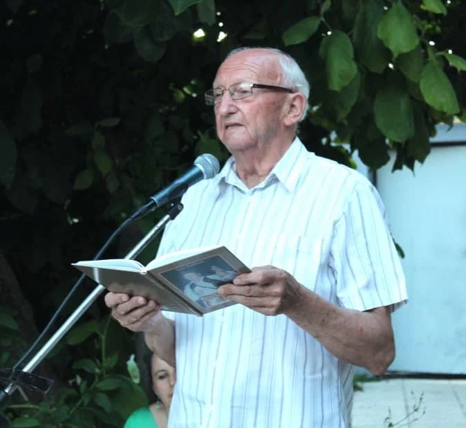 POŽEŠKO KULTURNO LJETO Peićevci u dvorištu Kuće Kraljević održali pjesničku večer