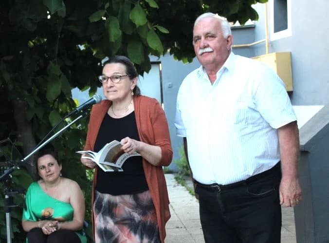 POŽEŠKO KULTURNO LJETO Peićevci u dvorištu Kuće Kraljević održali pjesničku večer