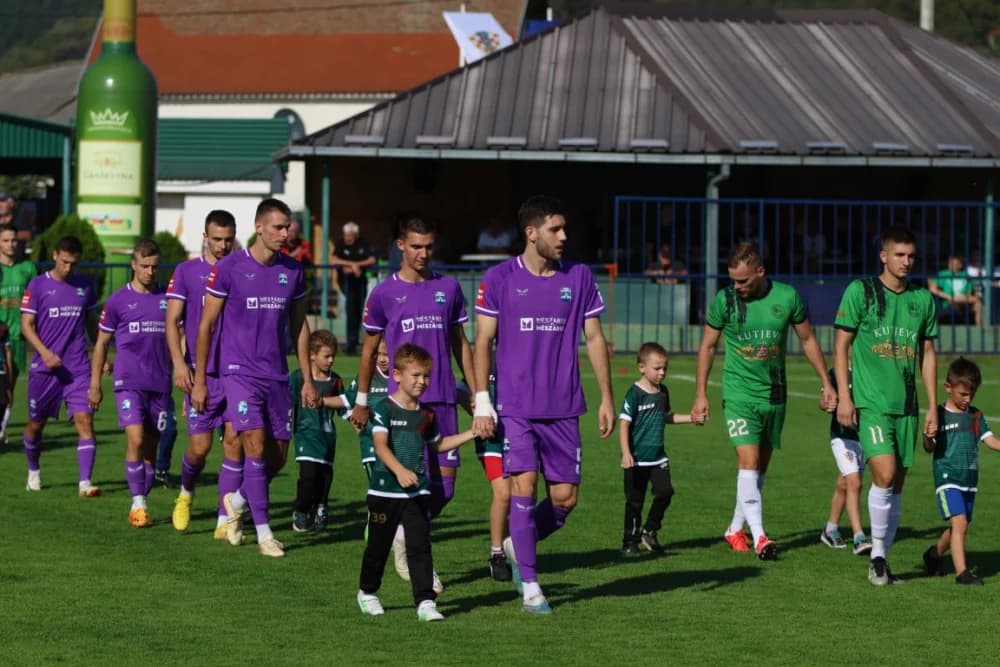 /FOTOGALERIJA/ NK Kutjevo - NK Osijek 1:4