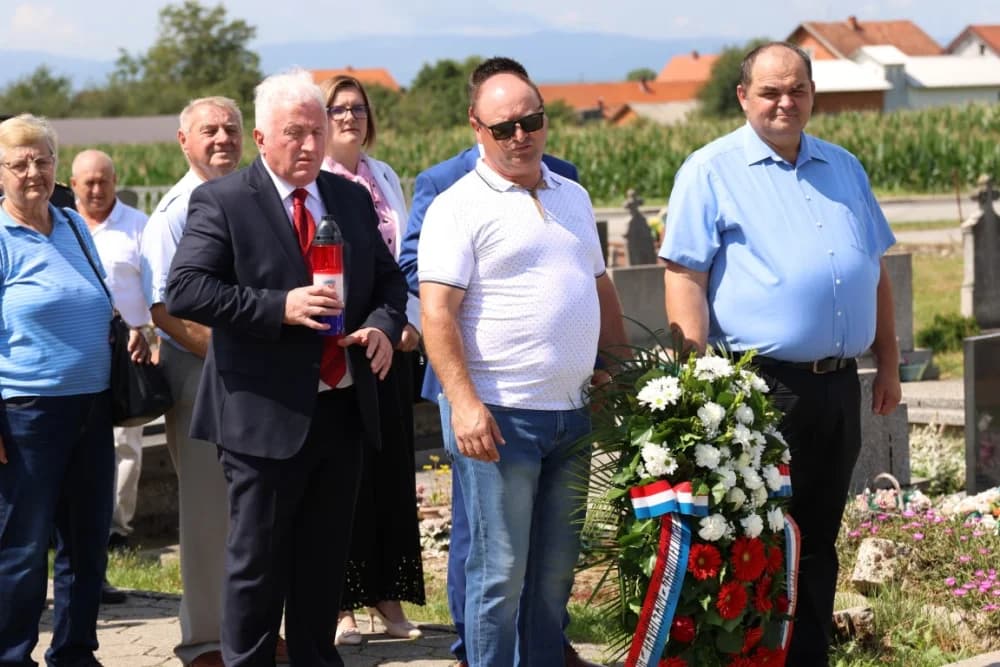 DAN OPĆINE KAPTOL I NJENOG ZAŠTITNIKA: Kristina Rupert, Nada Prkačin i Patrik Jaković primili godišnje nagrade, a uručene i četiri zahvalnice