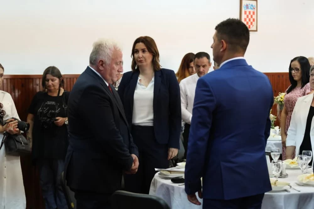 DAN OPĆINE KAPTOL I NJENOG ZAŠTITNIKA: Kristina Rupert, Nada Prkačin i Patrik Jaković primili godišnje nagrade, a uručene i četiri zahvalnice