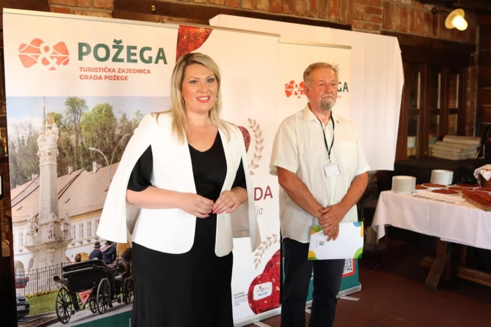 44. POŽEŠKA KULENIJADA:  Pobjednica Našičanka Iva Mihalj, a šest kulenara dobilo zlatne plakete