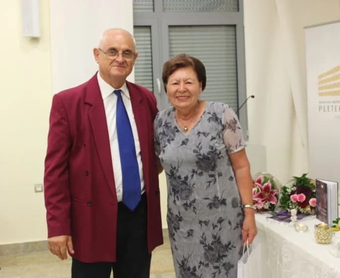 PIKNIK S KNJIGAMA: U pleterničkoj Knjižnici održana večer poezije Mire Šulc iz Jakšića