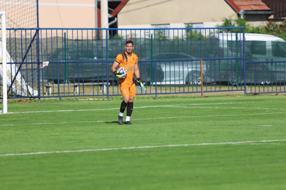 /FOTOGALERIJA/ NK Kutjevo - NK Osijek 1:4