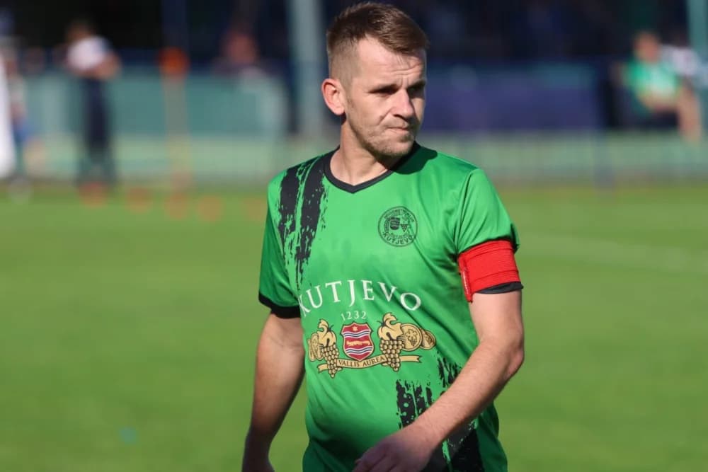 /FOTOGALERIJA/ NK Kutjevo - NK Osijek 1:4