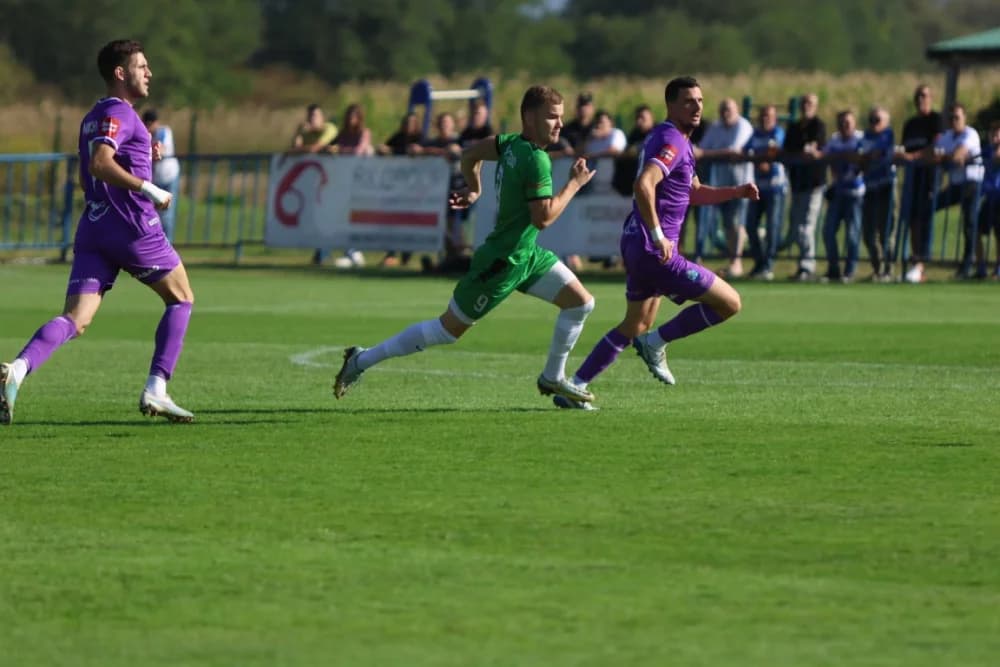 /FOTOGALERIJA/ NK Kutjevo - NK Osijek 1:4