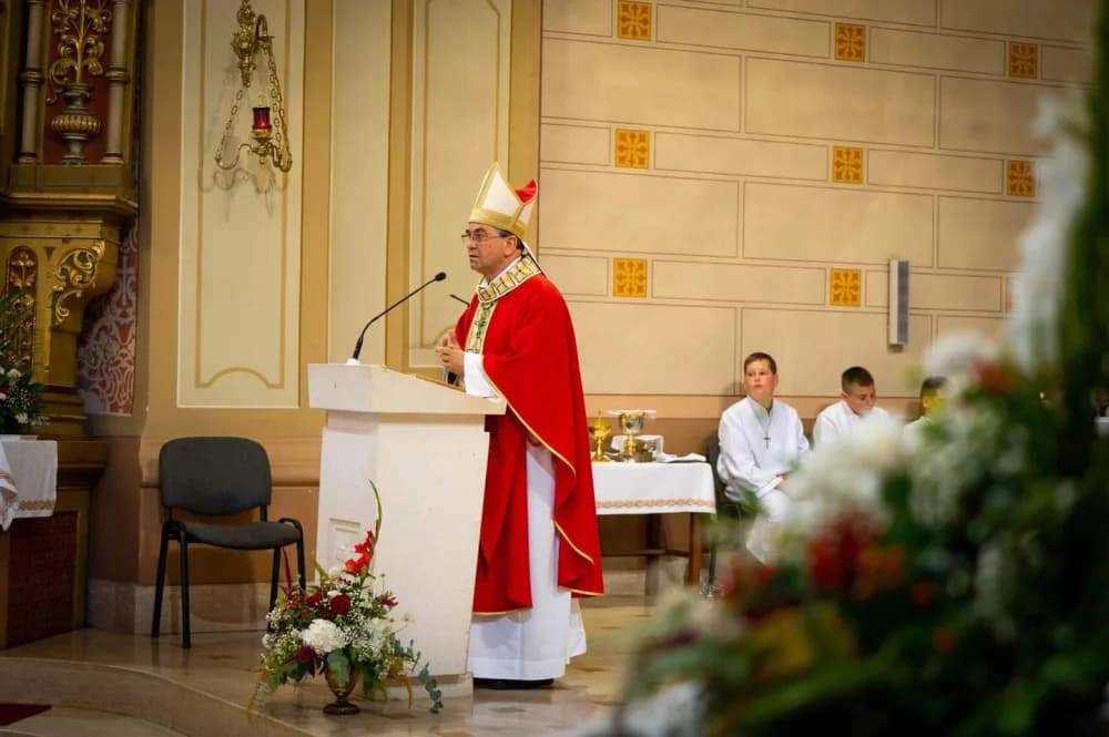 Kaptolčani izrazili veliku srdačnost novom požeškom biskupu Ivi u prigodi dolaska u njihovu župu