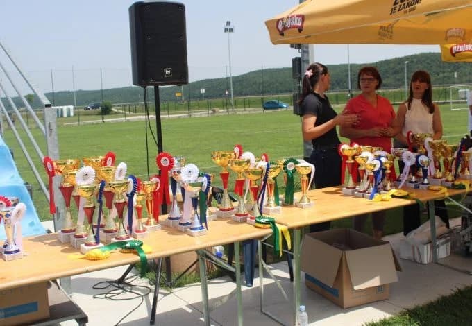 PLETERNICA: Vožnjom preciznosti završen trodnevni Međunarodni konjički turnir