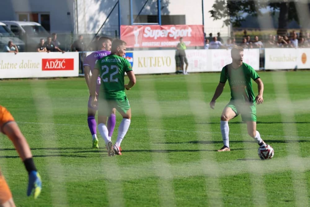 /FOTOGALERIJA/ NK Kutjevo - NK Osijek 1:4