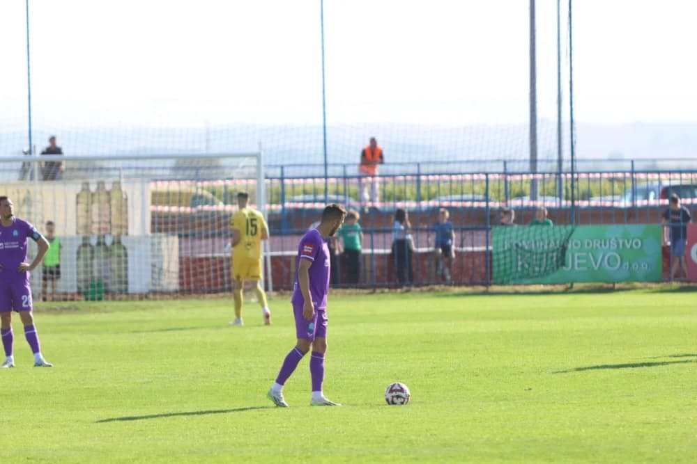 /FOTOGALERIJA/ NK Kutjevo - NK Osijek 1:4