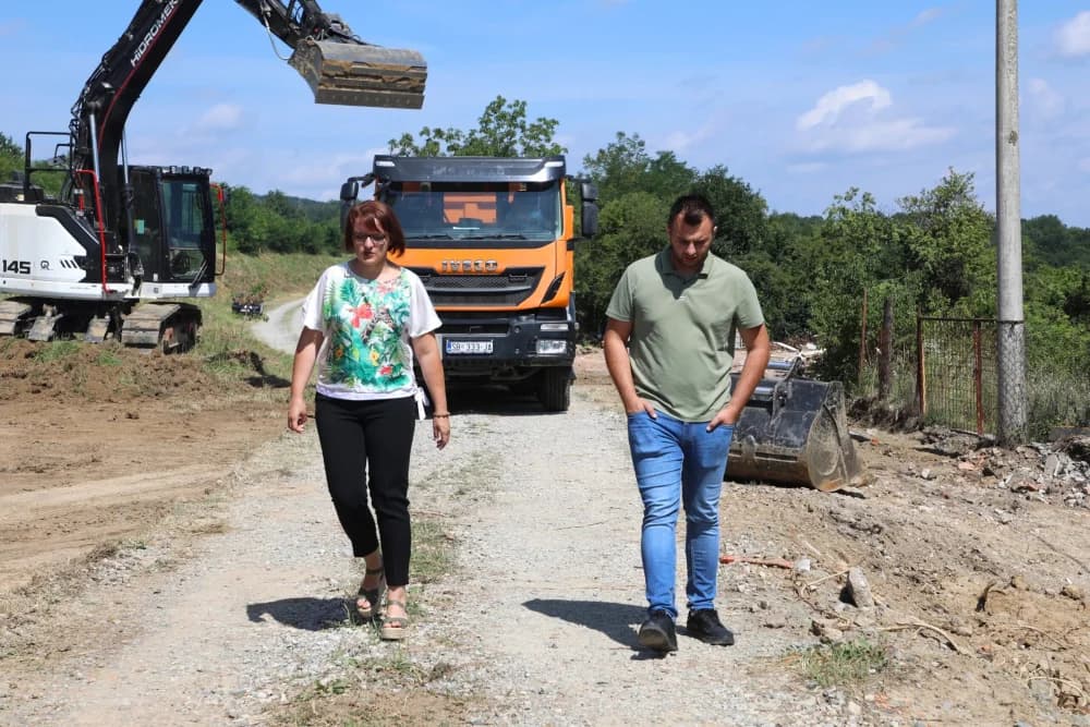 Dovšetak radova na pješačkoj stazi u Brodskom Drenovcu i početak izgradnje ceste Dolač-Smrik u Pleternici